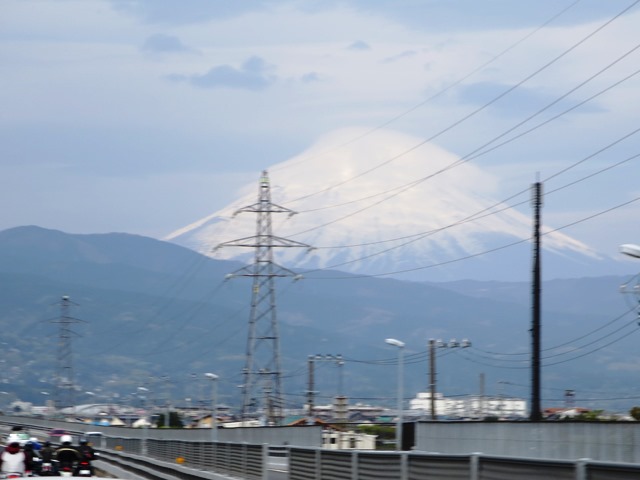 2_帽子をかぶった富士山