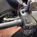 YAMAHA シグナスグリファス　グリップヒーター取り付け（千葉県松戸市・柏市・流山市　バイク修理・点検・整備・カスタム）